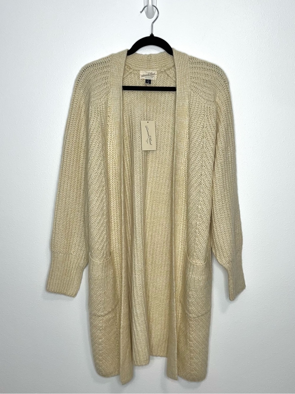 Universal Thread Cream Long Sweater Cardigan Cozy Beige Women’s Size Medium NWT